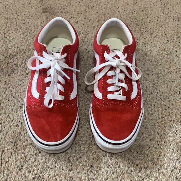 Red vans - Picture 3 of 5